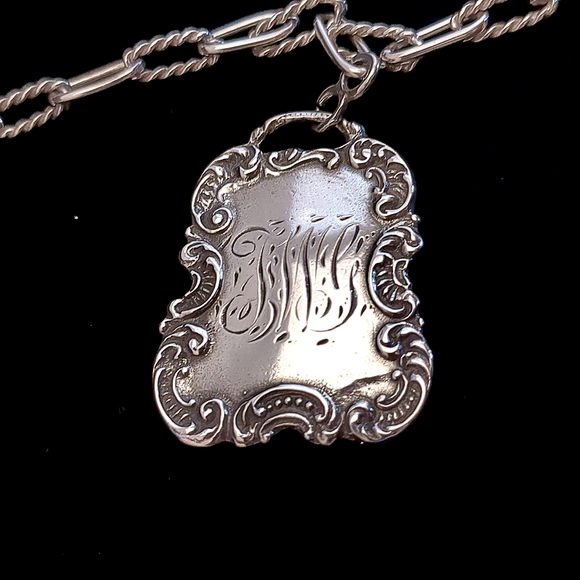 Vintage Foreé Hunsicker Sterling Silver Necklace Engraved Luggage Tags & Cherub - Picture 7 of 16
